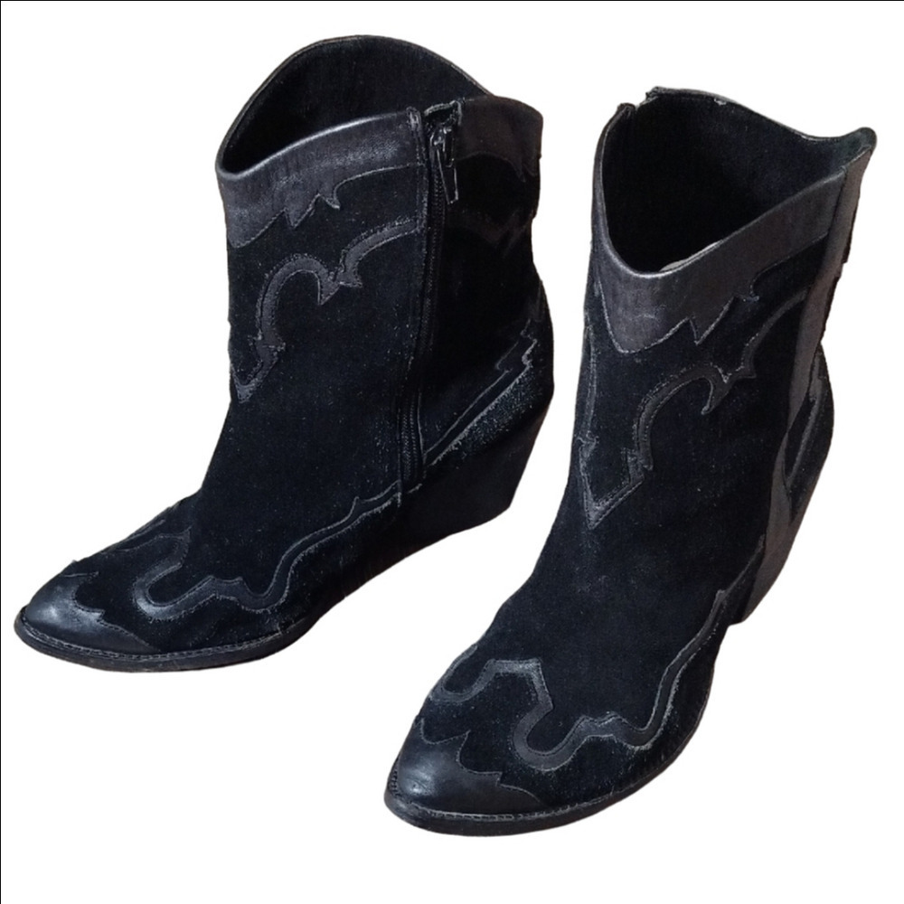 Reba Black Ankle Booties Western Style - Picture 3 of 8